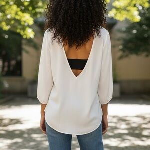 Express Cream Chiffon Tunic Cut Out Back NWT Size M Medium Top Blouse